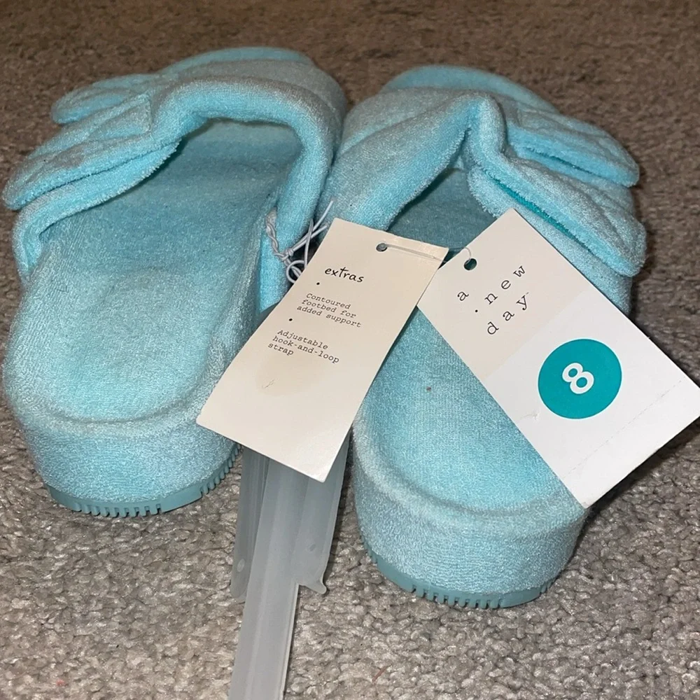 A new day platform teal sandals terry cloth size 8
